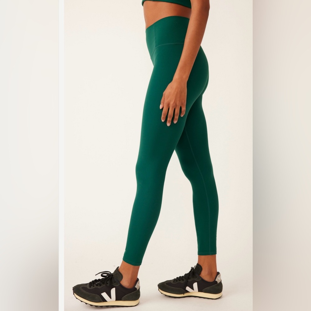 Brand new with tags fp movement high rise leggings. Size s. Dark green